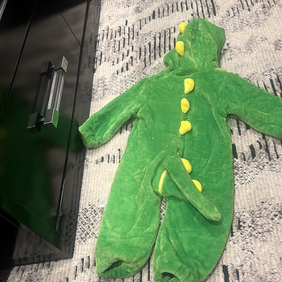 Dinosaur Costume 2T - Picture 3 of 3